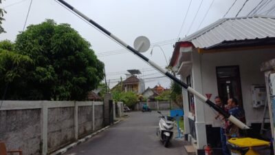 Tingkatkan Sistem Keamanan, Security PLN Icon Plus Lakukan Pemeriksaan Setiap Tamu