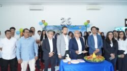 PLN Icon Plus Maknai HUT dengan Kebersamaan melalui Potong Tumpeng Bersama